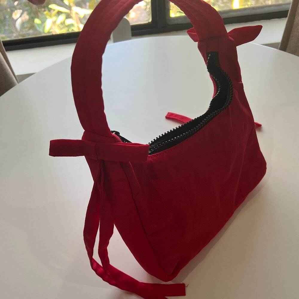 Baggu x Sandy Liang NWOT Mini Bow Bag in Candy Apple - Picture 3 of 5